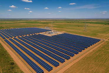 Usina solar fotovoltaica PV2 de 240 MW da África do Sul é energizada.